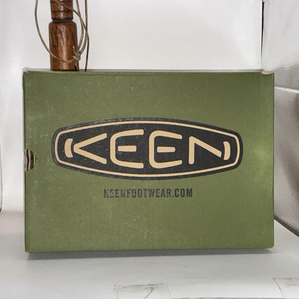 Keen Elsa Lite Women's 8 Taupe/White New In Box